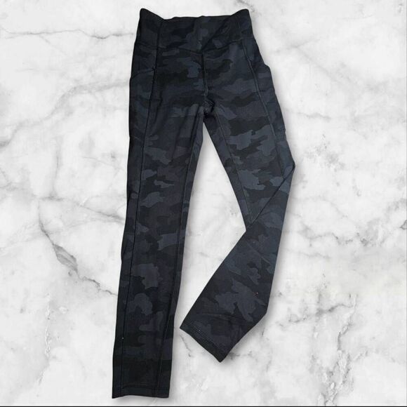 Lululemon Size 4 Speed Tights Camo - Picture 1 of 5